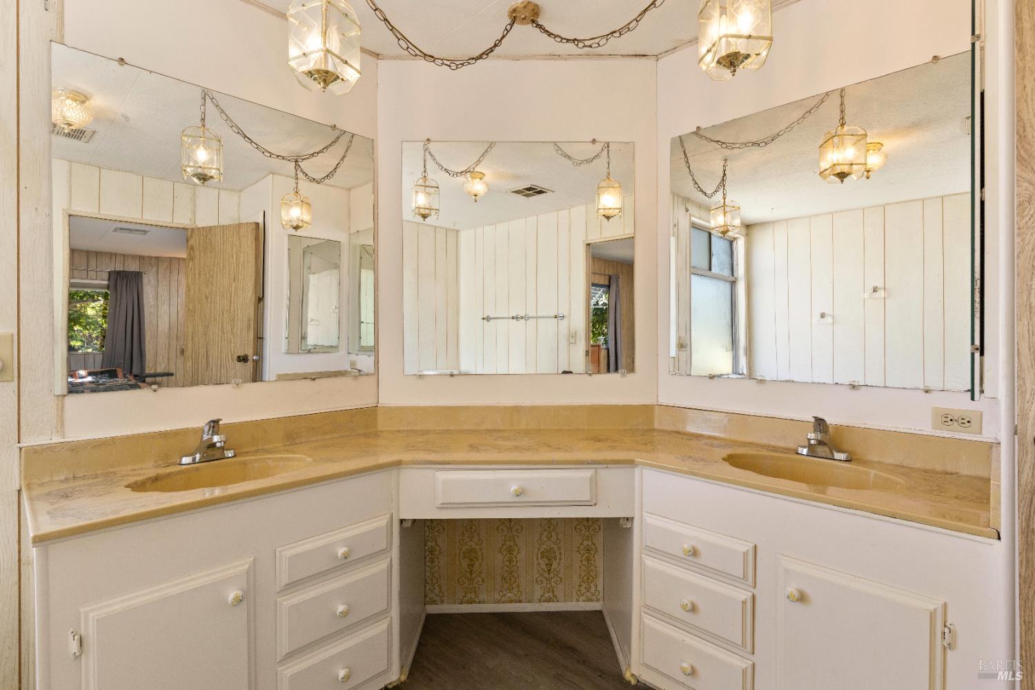 400 Sulphur Bank Drive Clearlake Oaks CA 95423