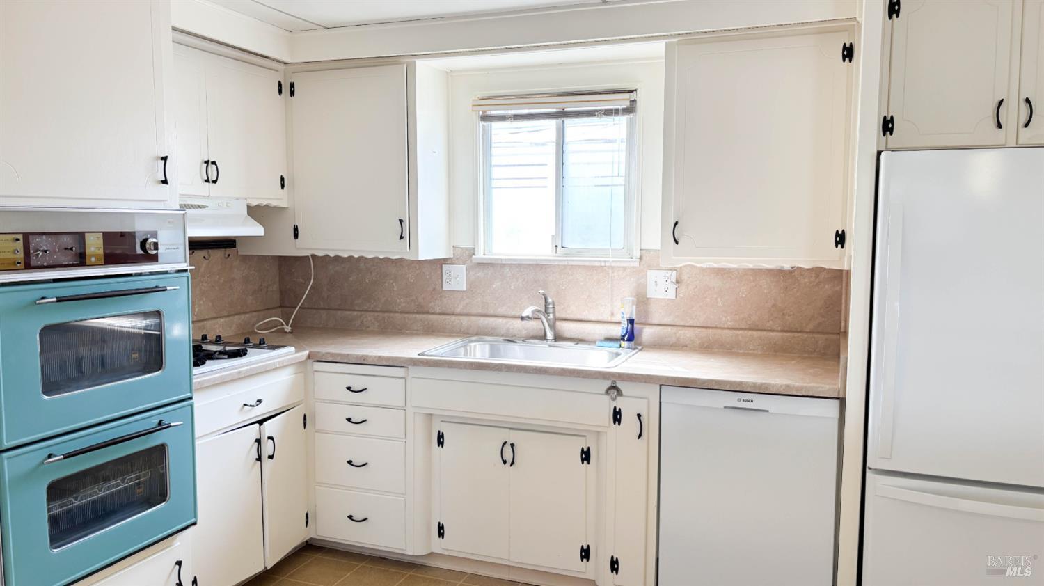320 Rustic Lane Rohnert Park CA 94928