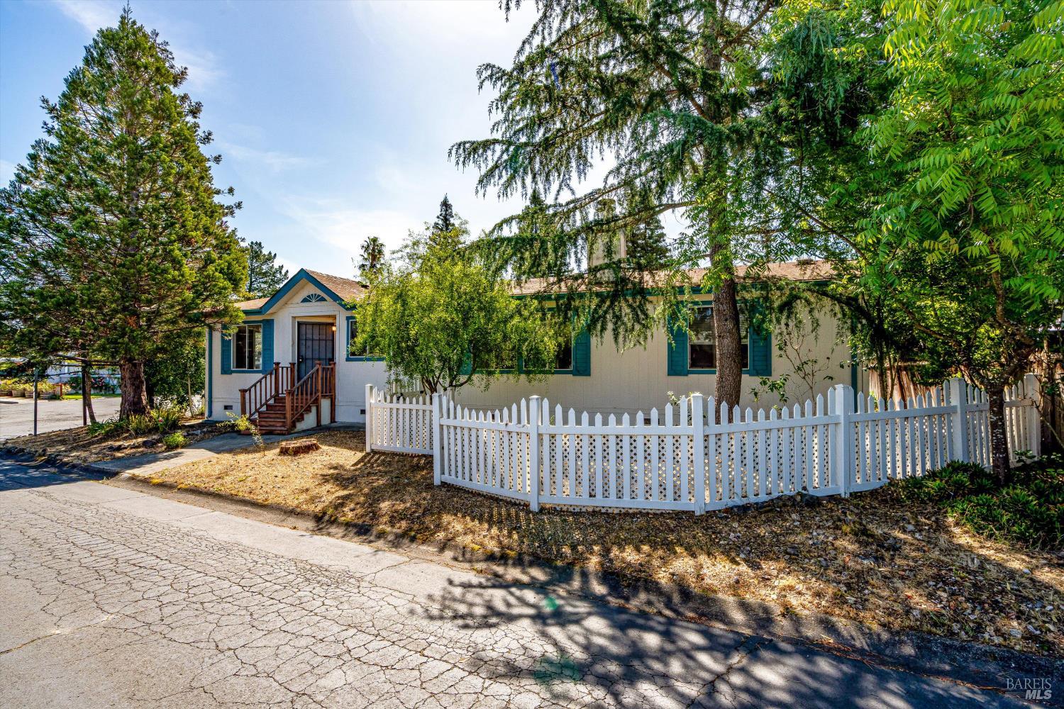 271 Russian Flag Way Sonoma CA 95476