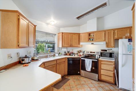 271 Russian Flag Way Sonoma CA 95476