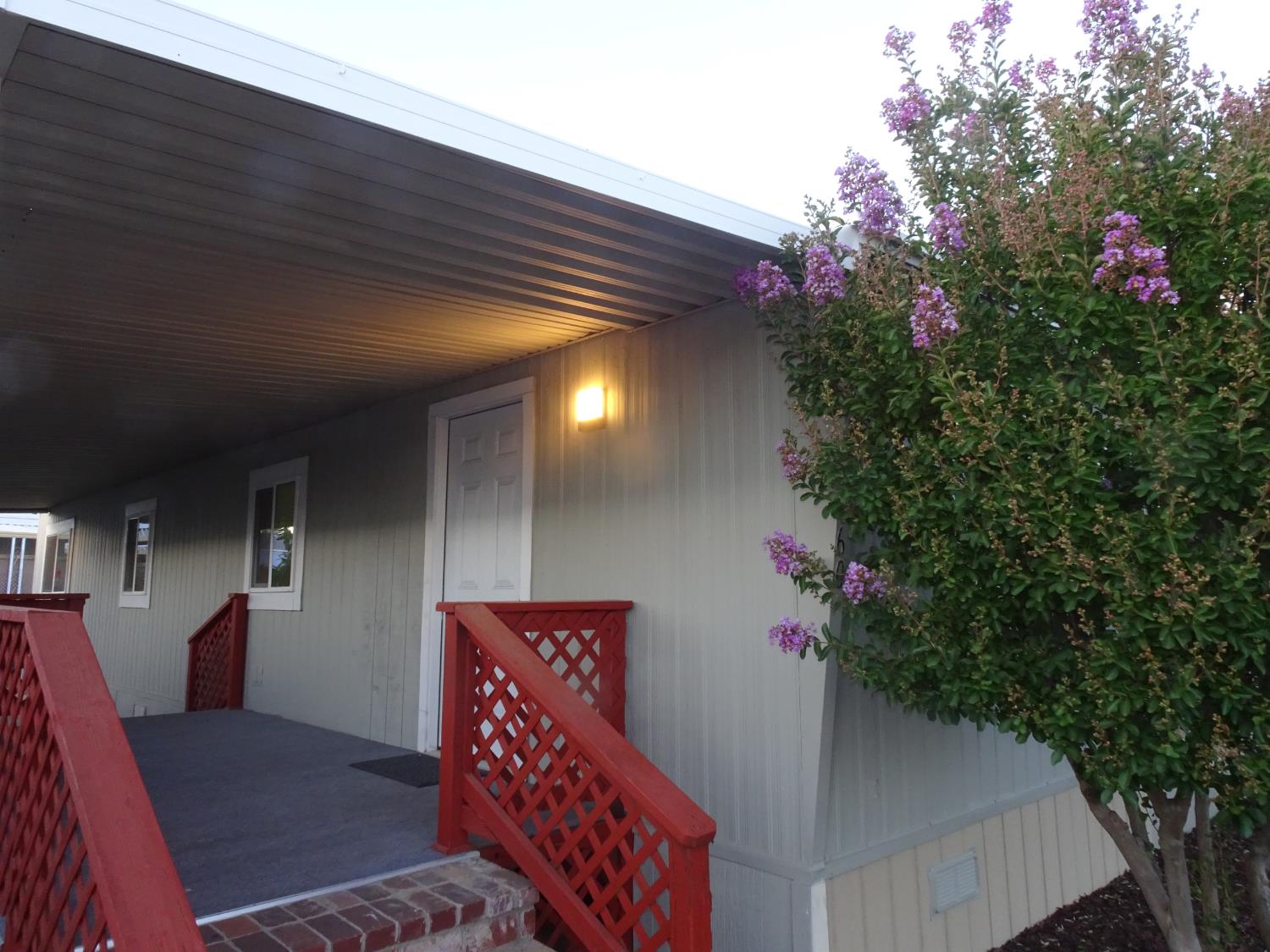 18450 N Highway 88 Lockeford CA 95237