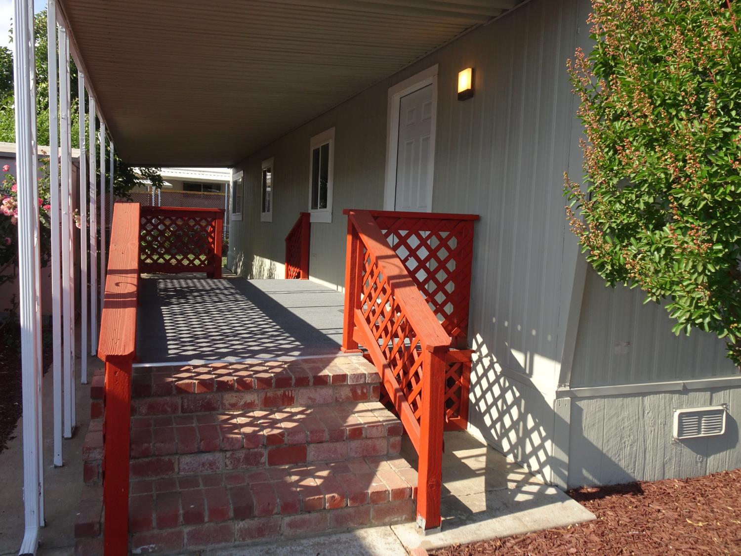 18450 N Highway 88 Lockeford CA 95237