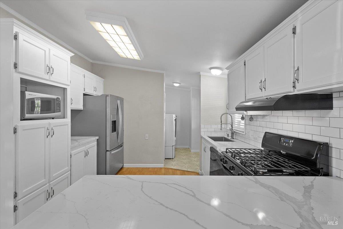 124 Estrella Drive Rohnert Park CA 94928