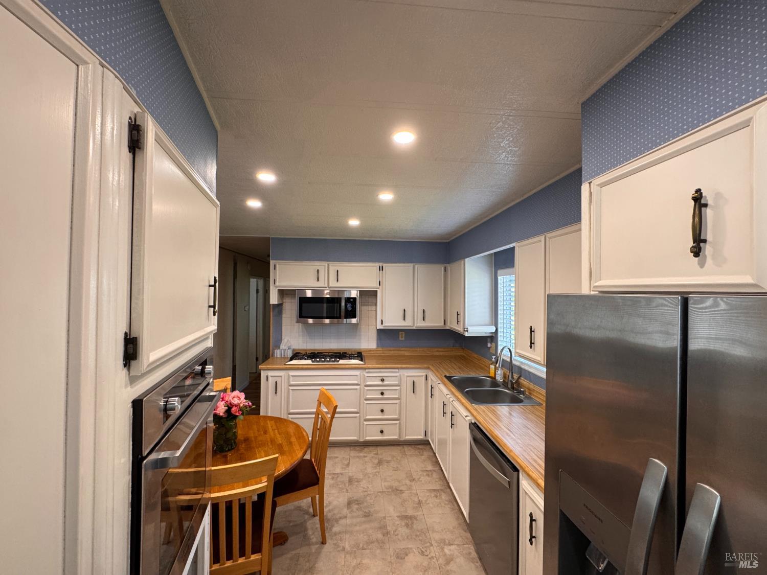 96 Glenoak Court Santa Rosa CA 95409