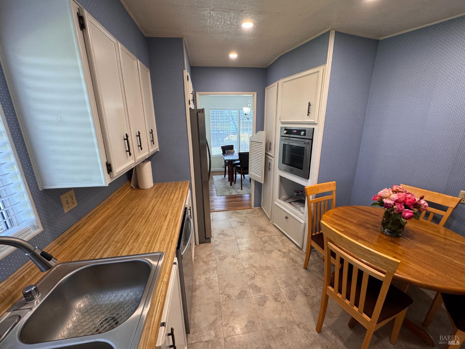96 Glenoak Court Santa Rosa CA 95409