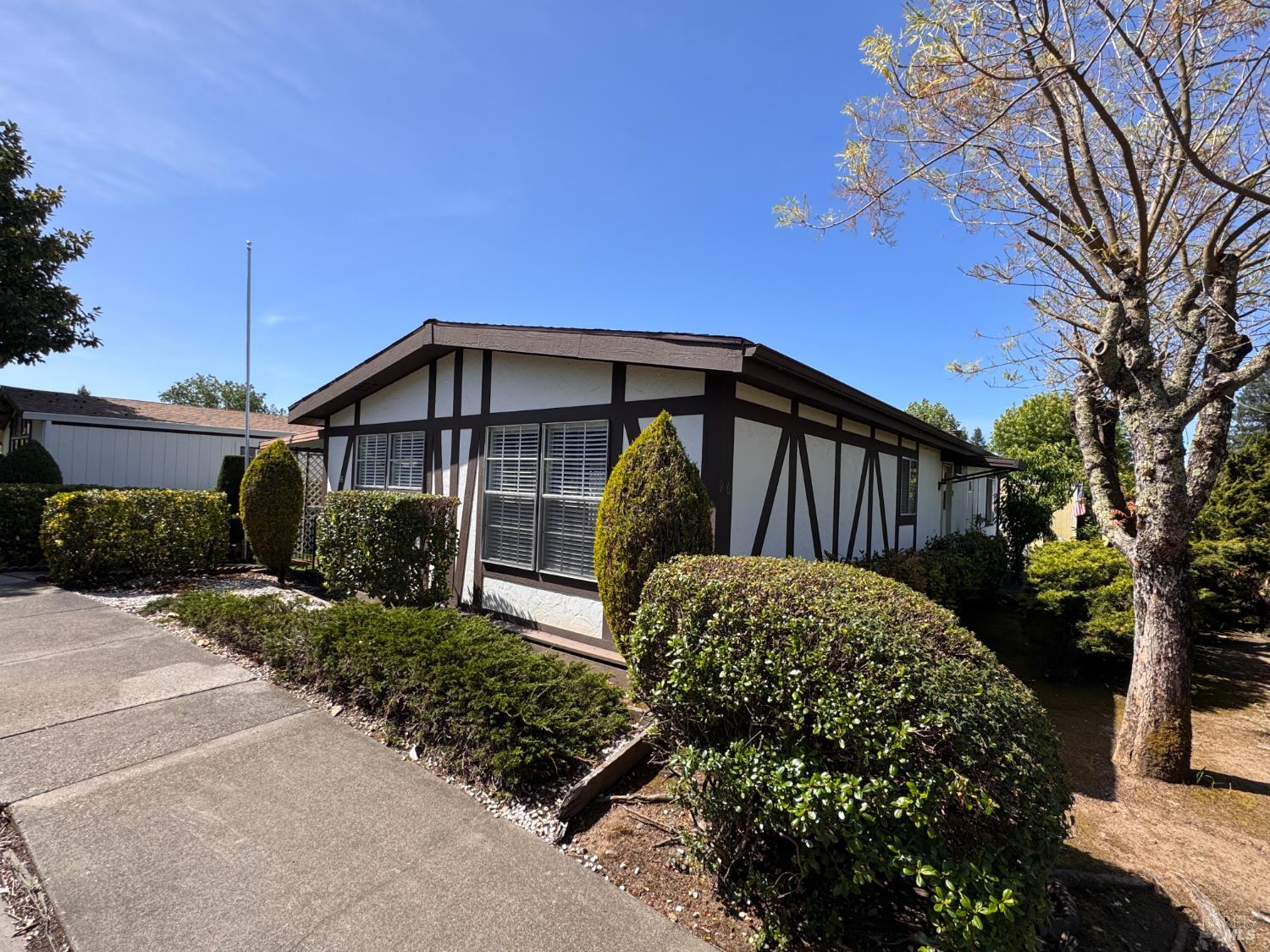 96 Glenoak Court Santa Rosa CA 95409
