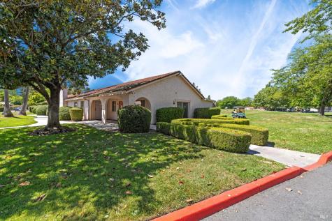 902 Corte Amarillo Rohnert Park CA 94928