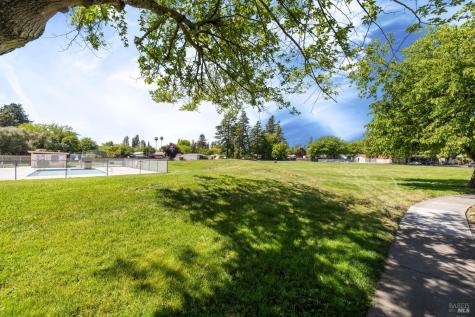 902 Corte Amarillo Rohnert Park CA 94928