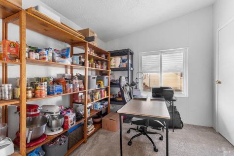 1138 Broadleaf Lane Windsor CA 95492