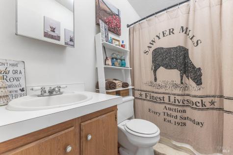 1138 Broadleaf Lane Windsor CA 95492