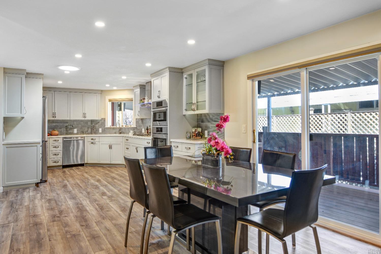 1133 Chinaberry Way Windsor CA 95492
