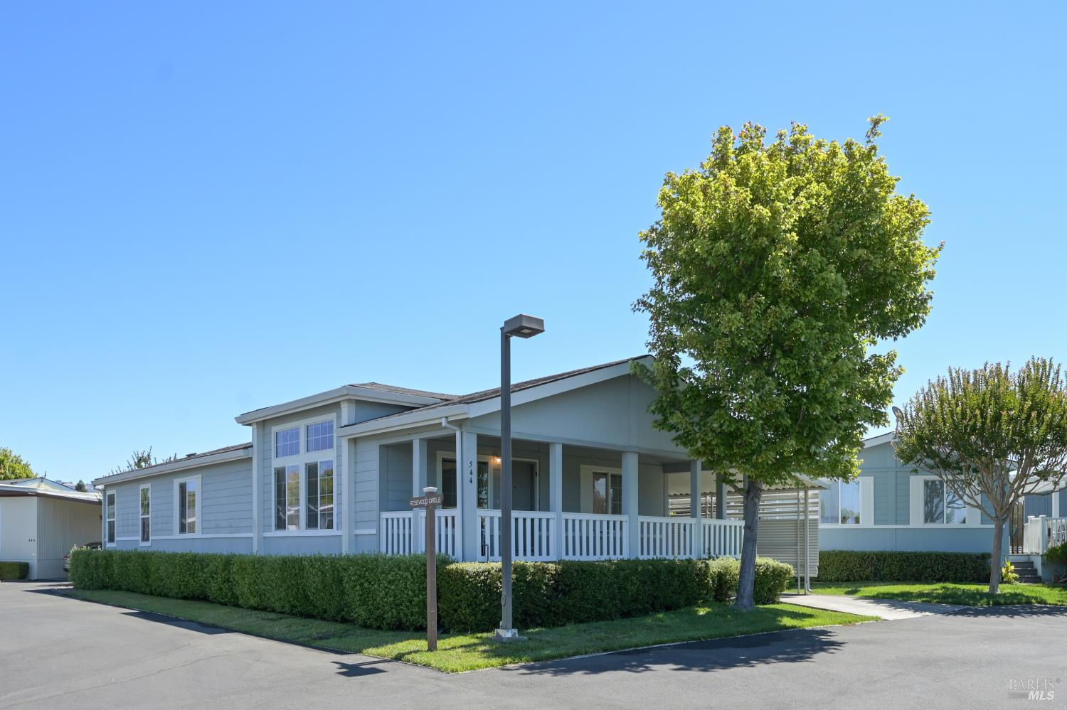 544 Rosewood Circle Petaluma CA 94954