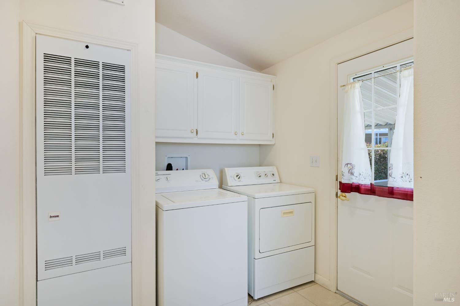 544 Rosewood Circle Petaluma CA 94954