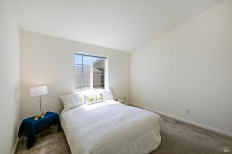 544 Rosewood Circle Petaluma CA 94954