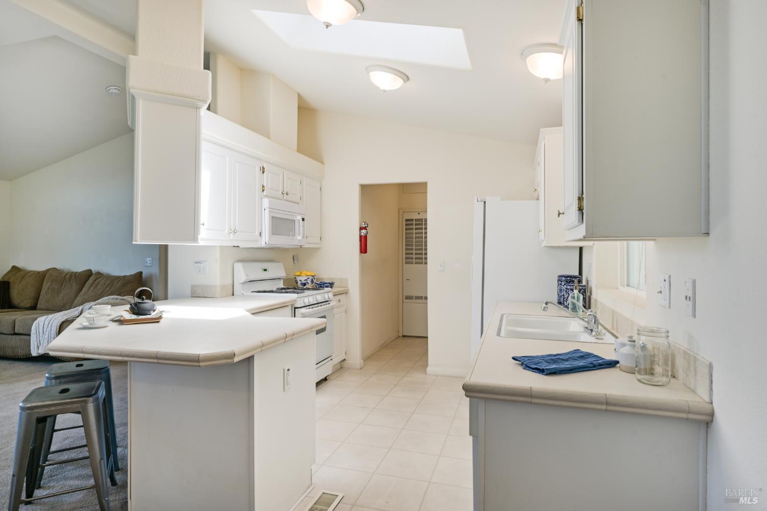 544 Rosewood Circle Petaluma CA 94954