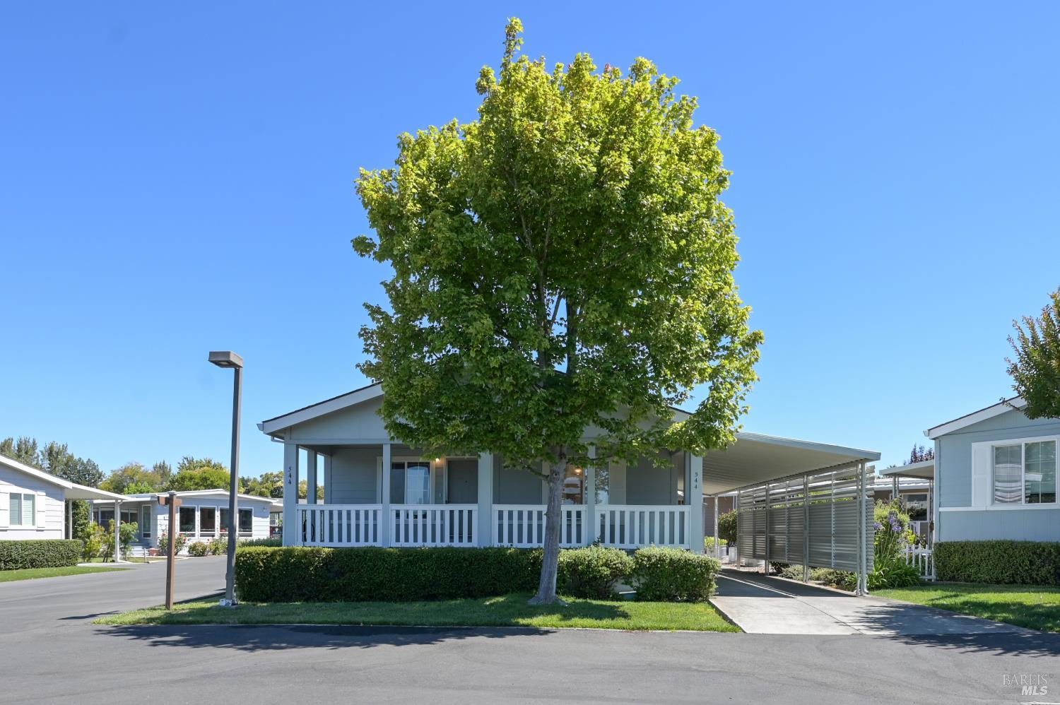 544 Rosewood Circle Petaluma CA 94954