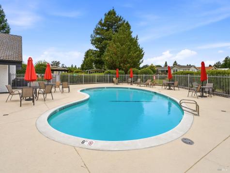 76 Shamrock Circle Santa Rosa CA 95403