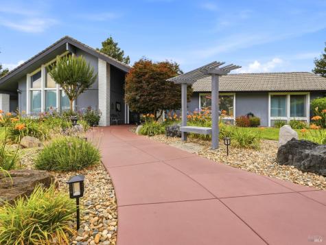 76 Shamrock Circle Santa Rosa CA 95403