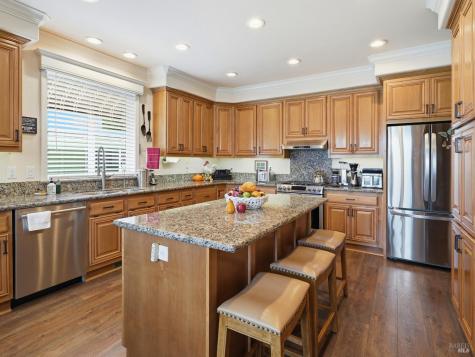 76 Shamrock Circle Santa Rosa CA 95403