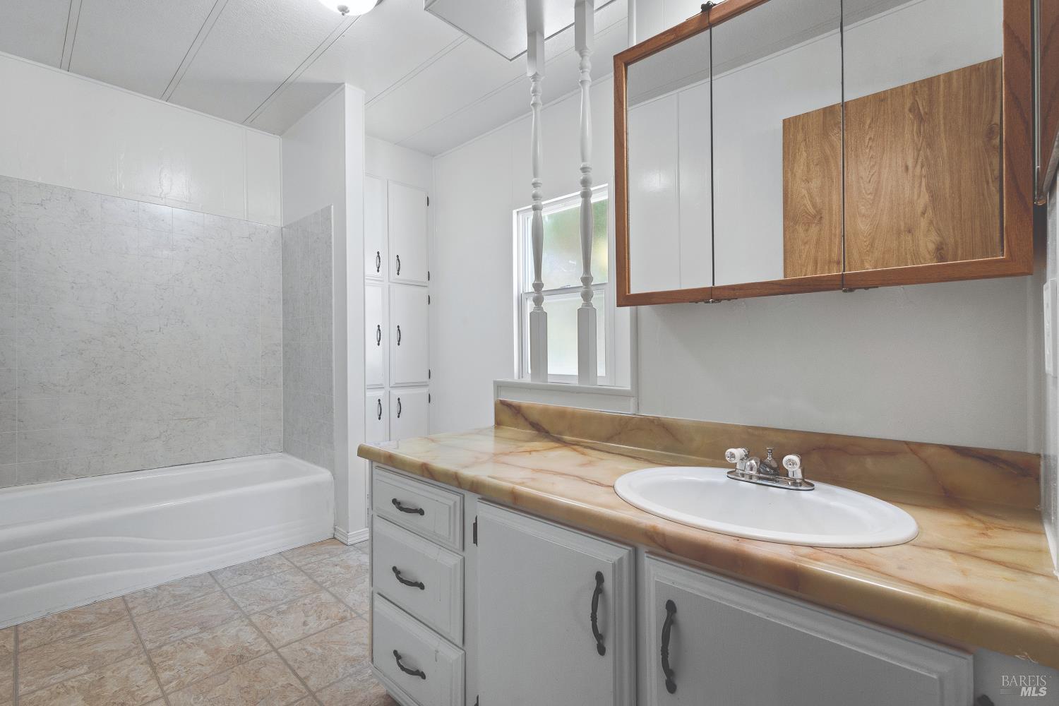 1066 Maple Drive Windsor CA 95492