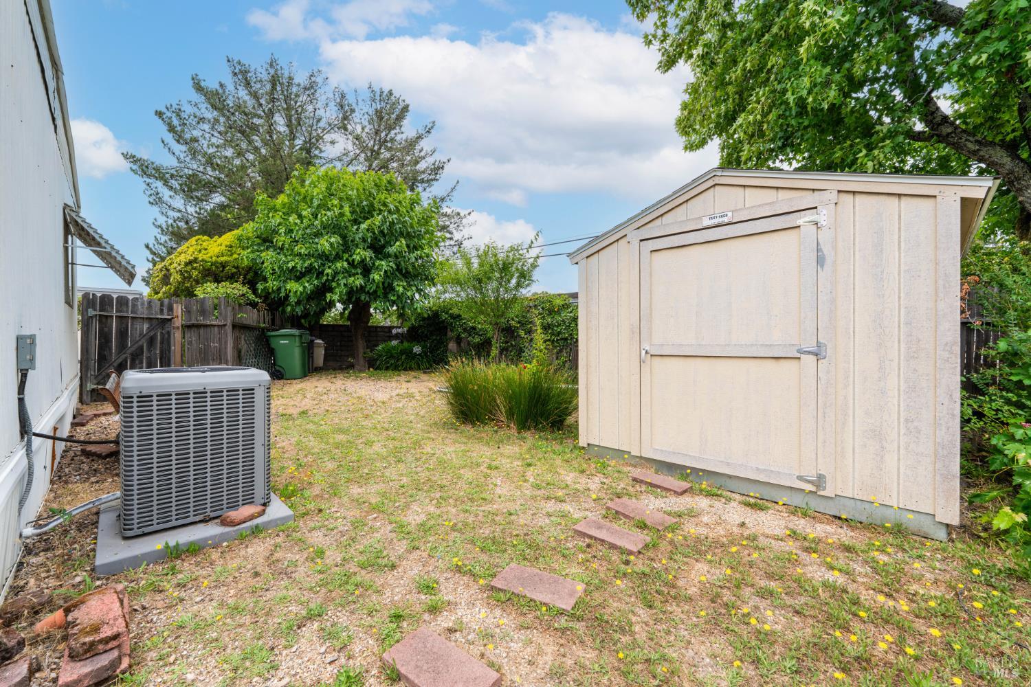 8166 Willow Street Windsor CA 95492