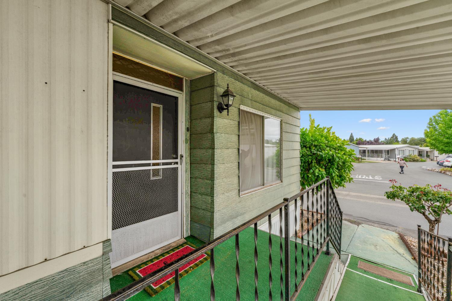 8166 Willow Street Windsor CA 95492