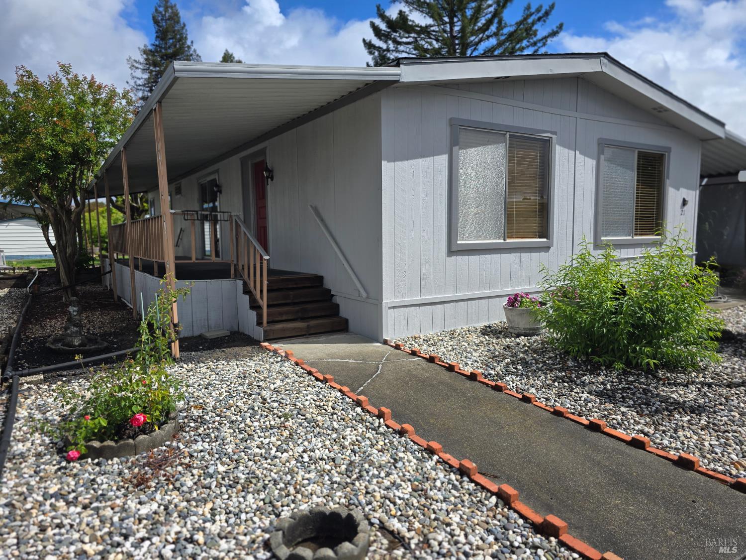 21 Estrella Drive Santa Rosa CA 95403