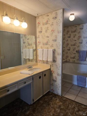 21 Estrella Drive Santa Rosa CA 95403
