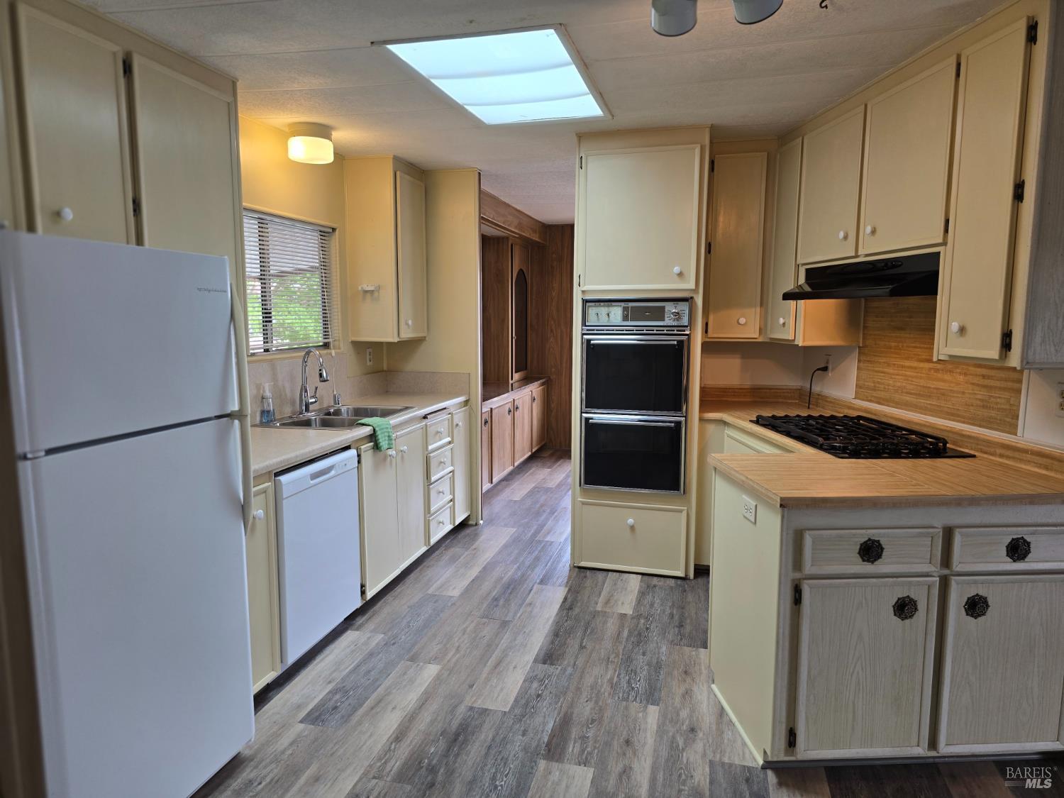 21 Estrella Drive Santa Rosa CA 95403