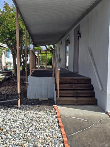 21 Estrella Drive Santa Rosa CA 95403