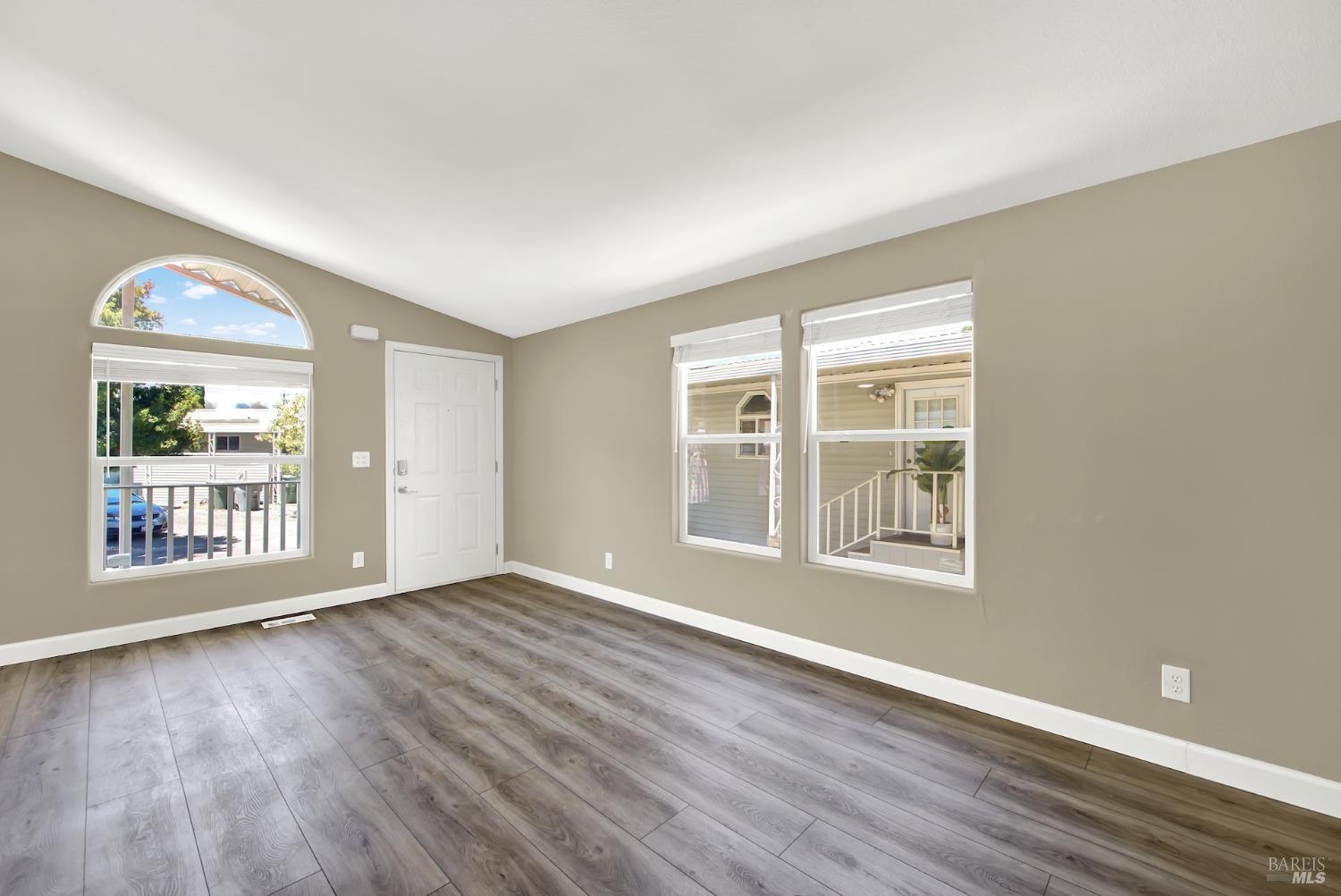 2 Del Loma #2 Court Vacaville CA 95687