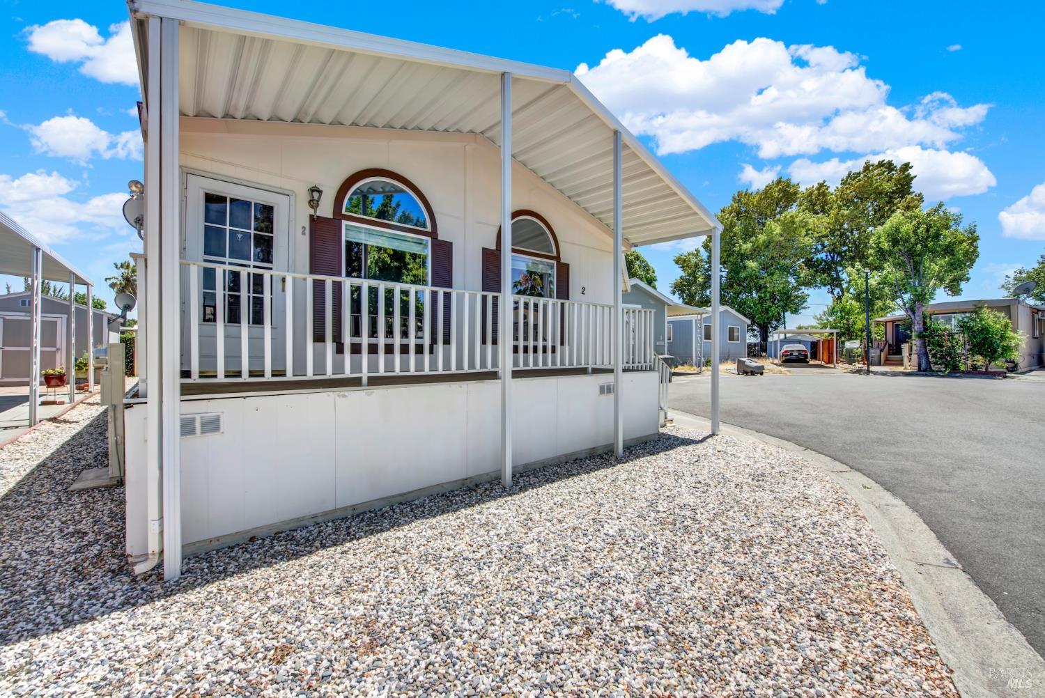2 Del Loma #2 Court Vacaville CA 95687