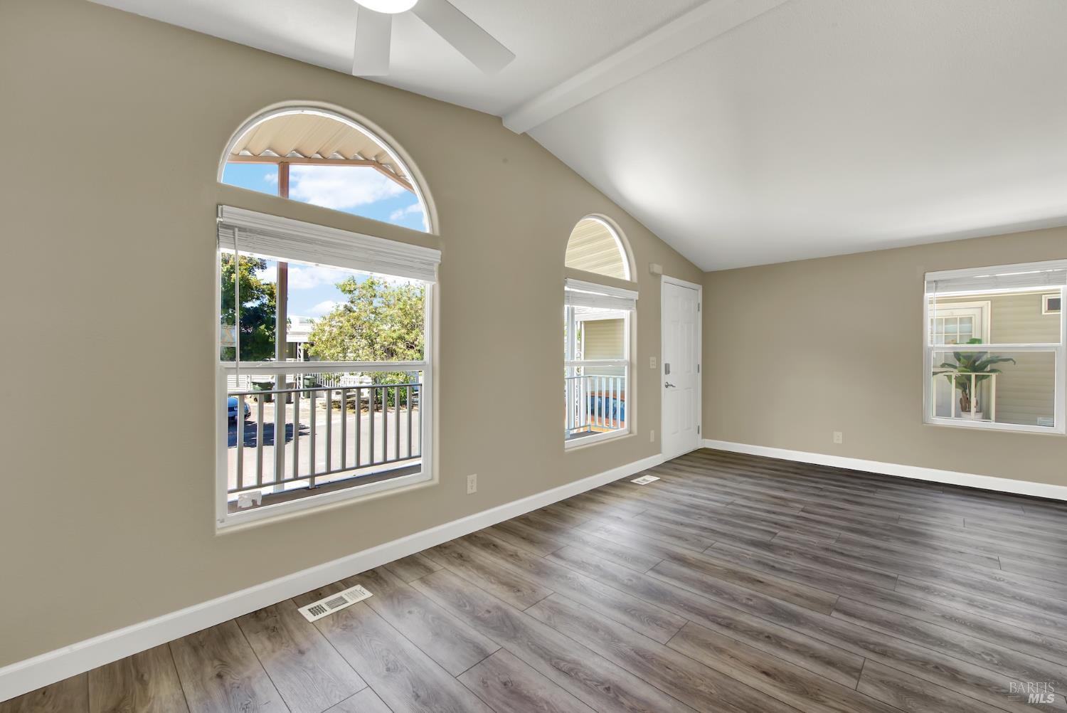 2 Del Loma #2 Court Vacaville CA 95687