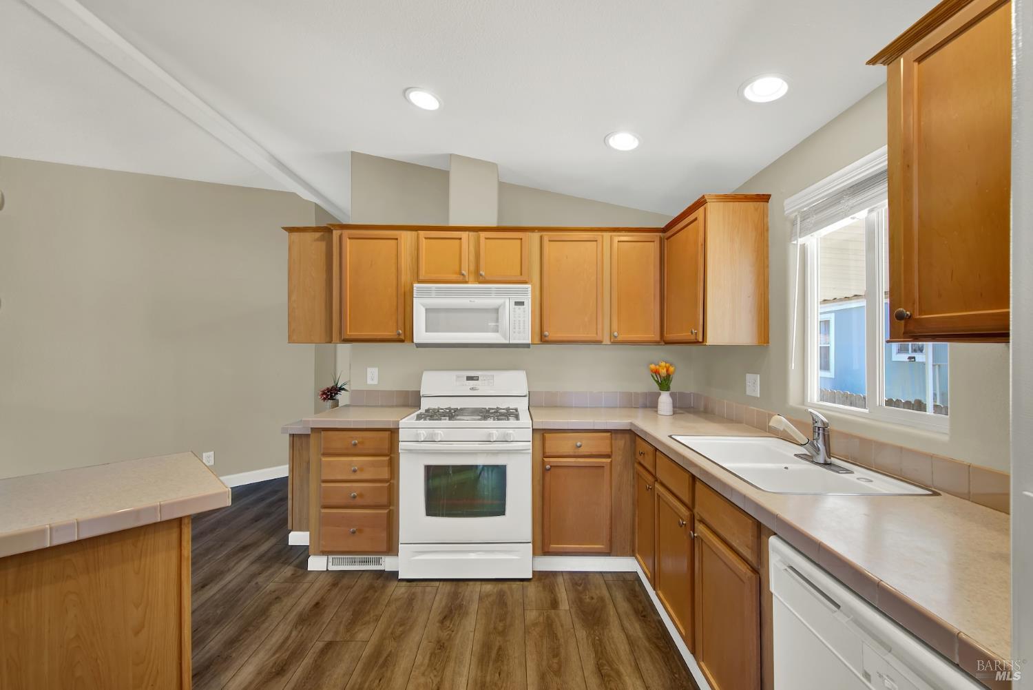 2 Del Loma #2 Court Vacaville CA 95687