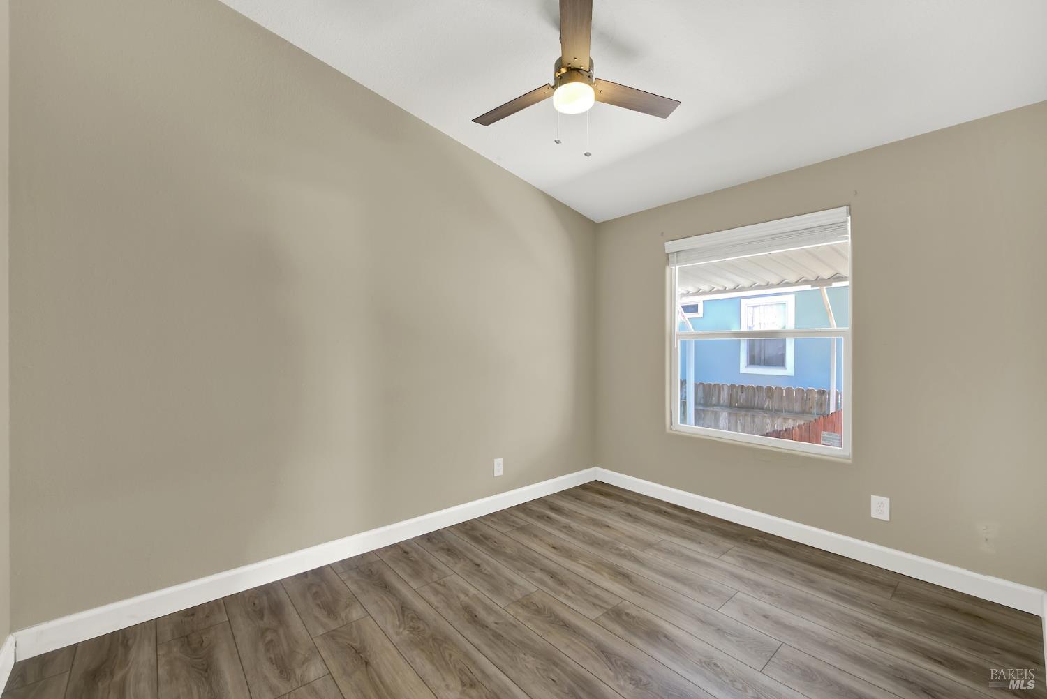 2 Del Loma #2 Court Vacaville CA 95687