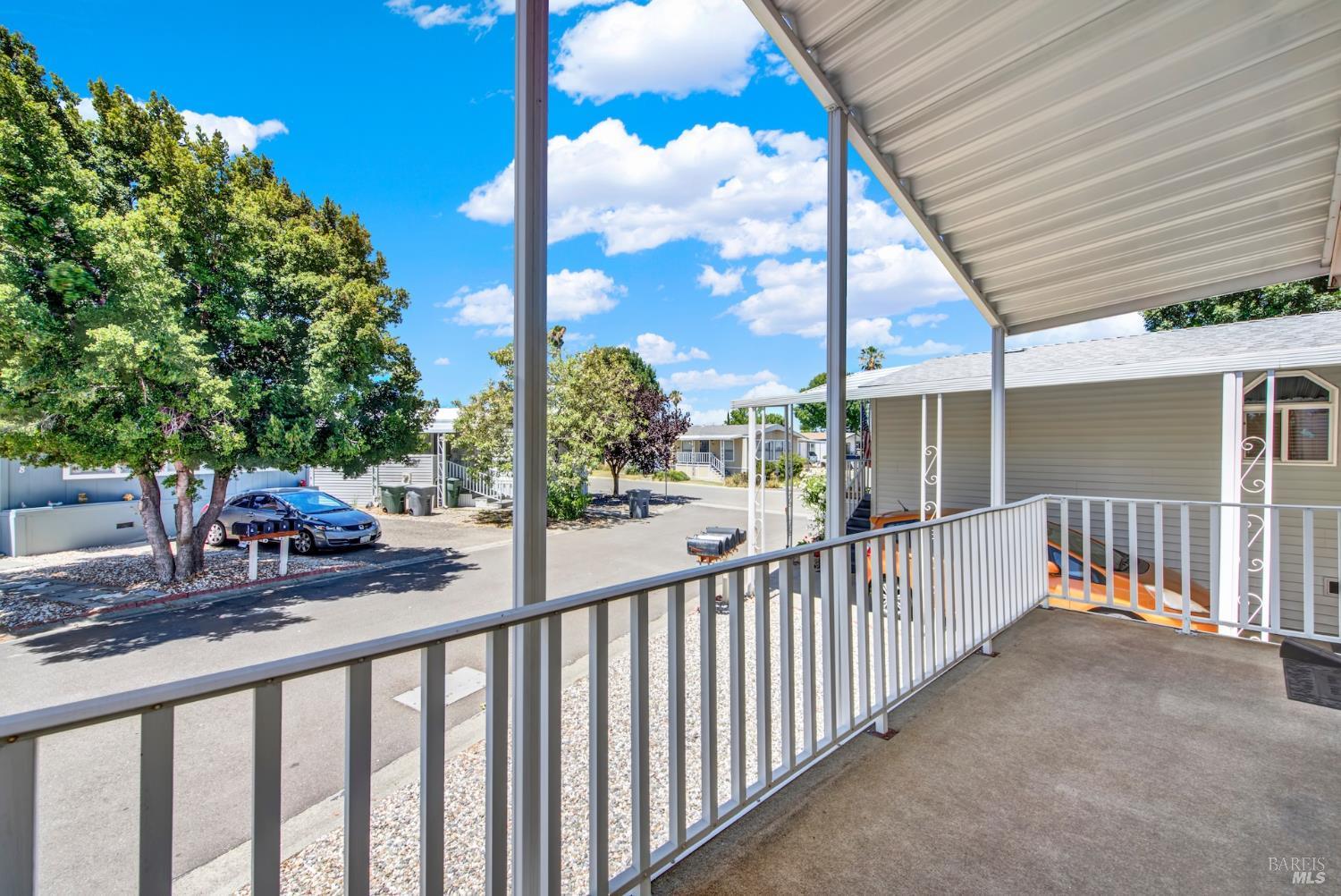 2 Del Loma #2 Court Vacaville CA 95687