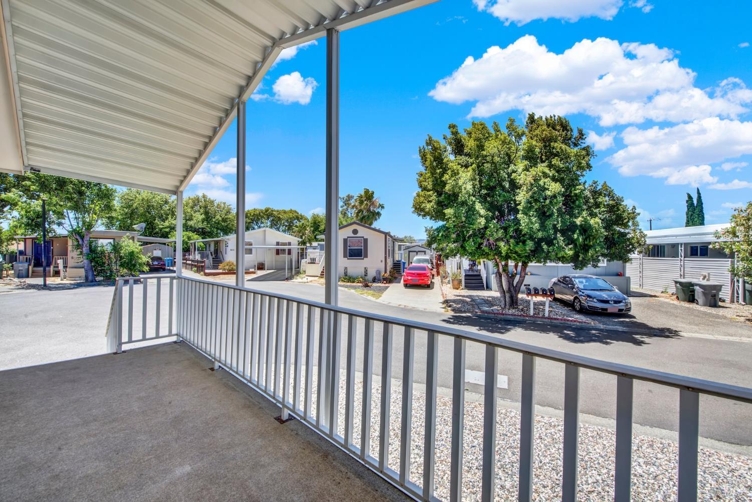 2 Del Loma #2 Court Vacaville CA 95687