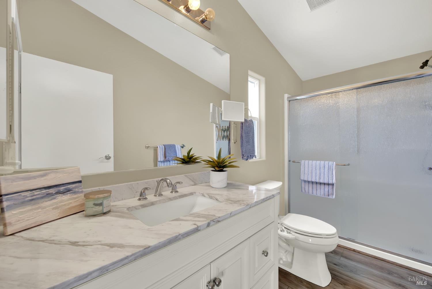 2 Del Loma #2 Court Vacaville CA 95687