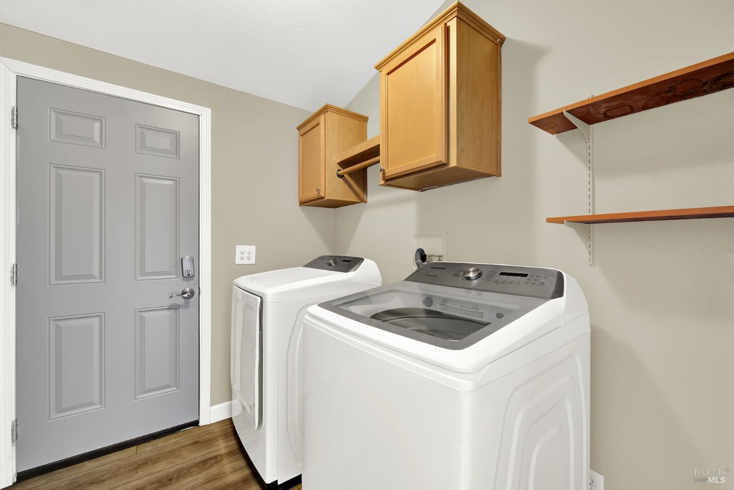 2 Del Loma #2 Court Vacaville CA 95687