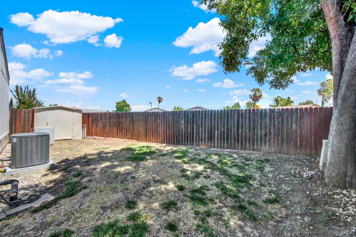 2 Del Loma #2 Court Vacaville CA 95687