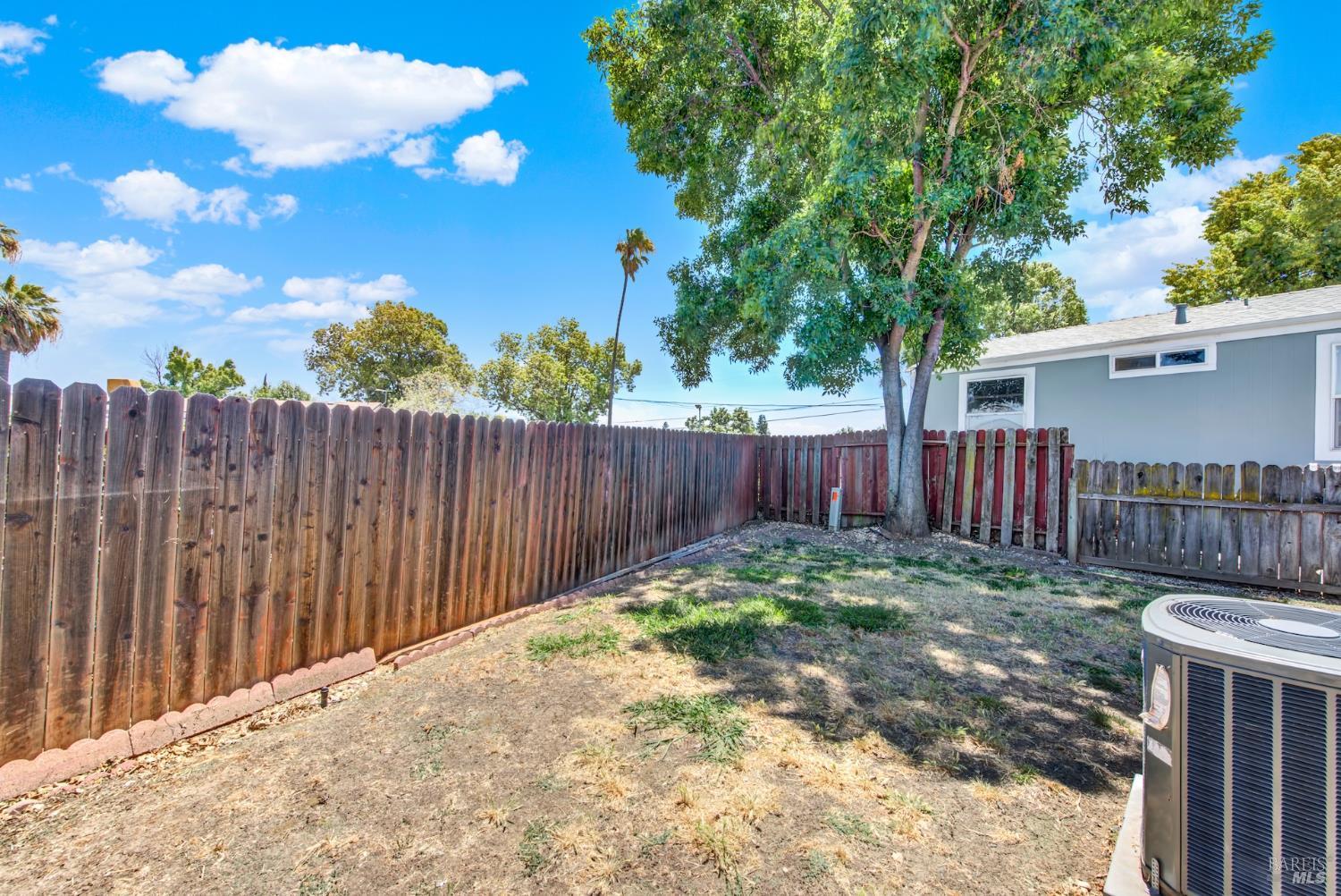 2 Del Loma #2 Court Vacaville CA 95687