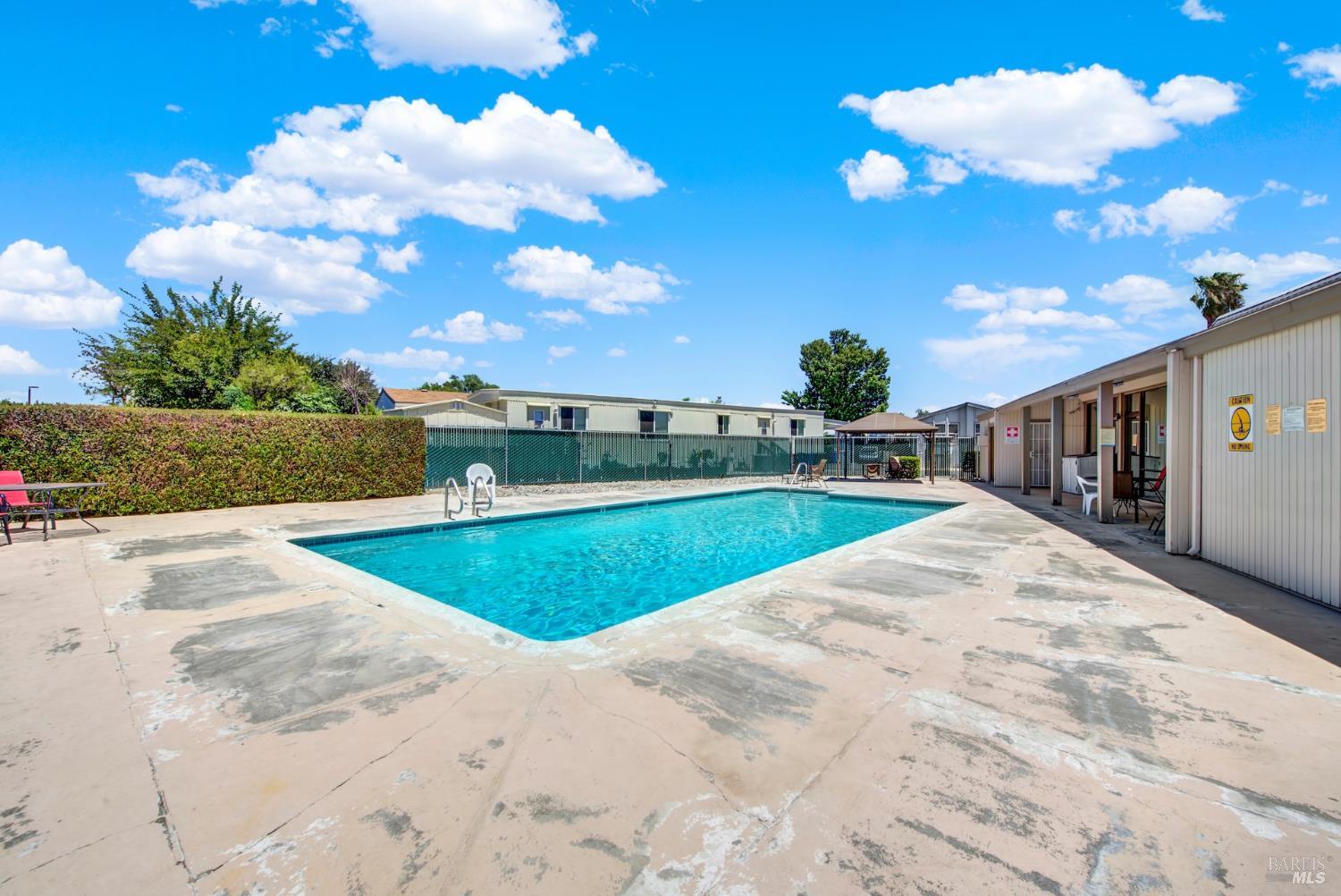 2 Del Loma #2 Court Vacaville CA 95687