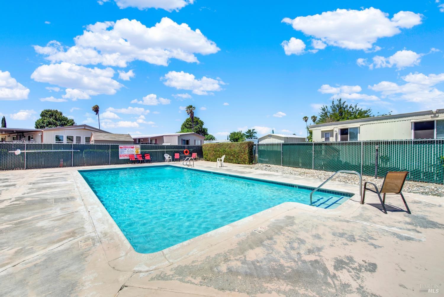 2 Del Loma #2 Court Vacaville CA 95687
