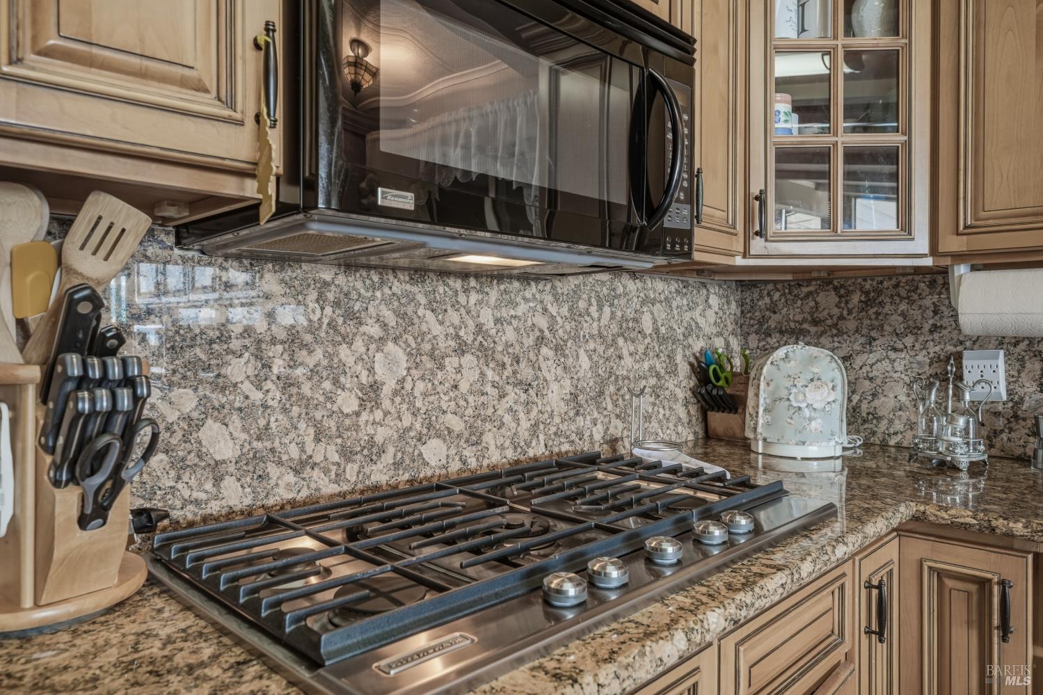 5830 Robin Hill Drive Lakeport CA 95453