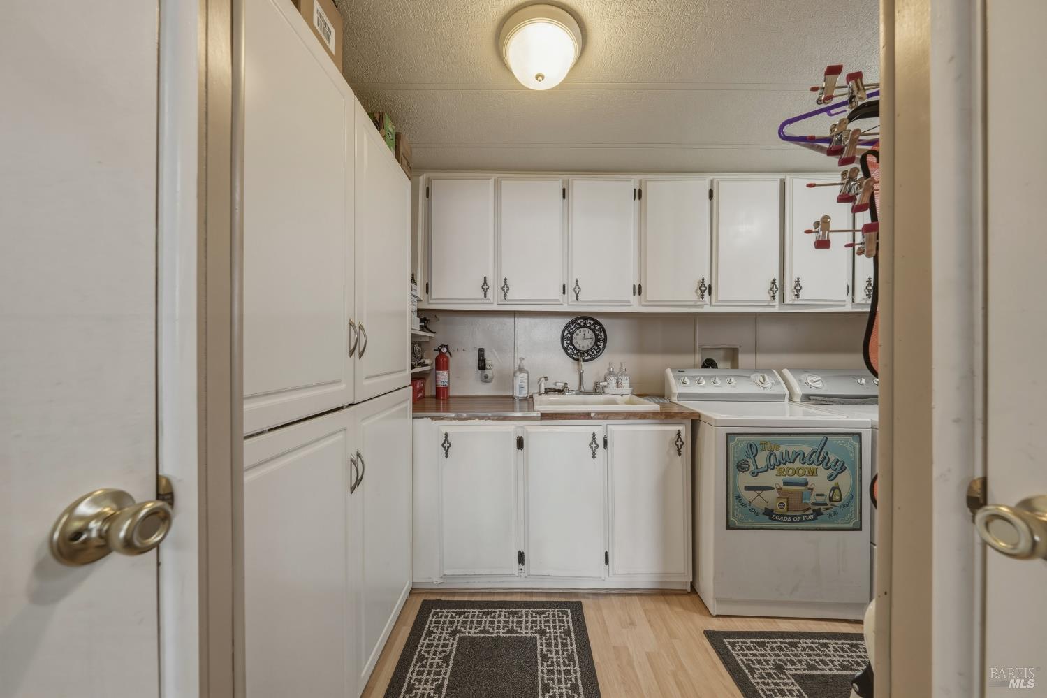 5830 Robin Hill Drive Lakeport CA 95453