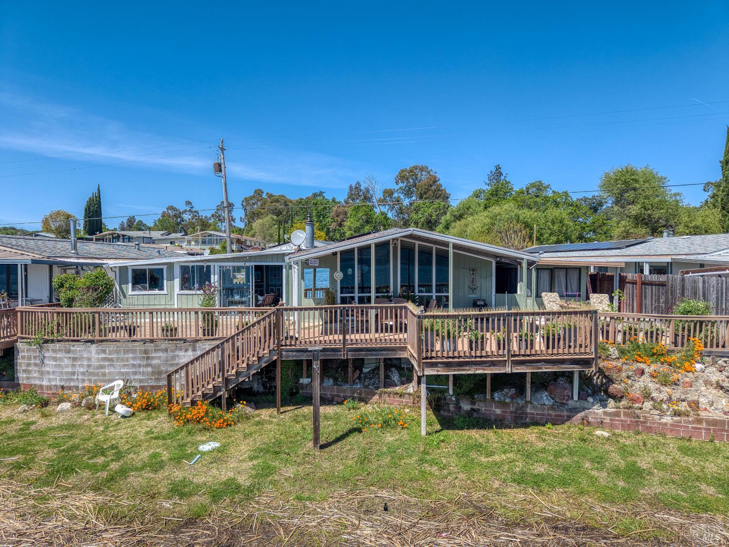 5830 Robin Hill Drive Lakeport CA 95453