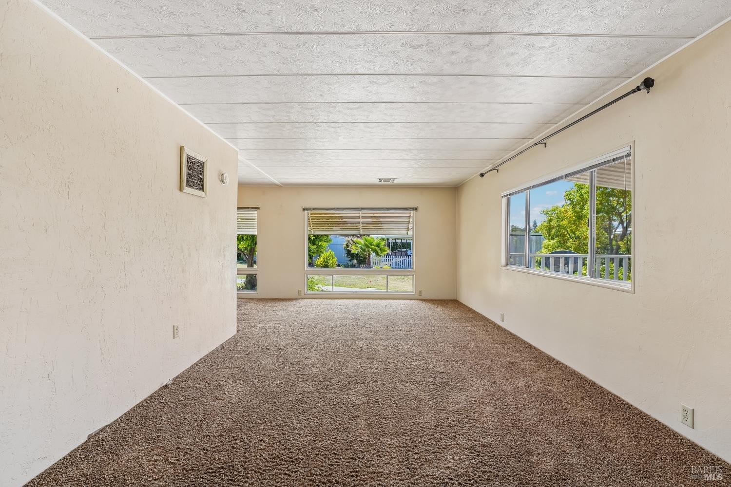 90 Hacienda Drive Napa CA 94558