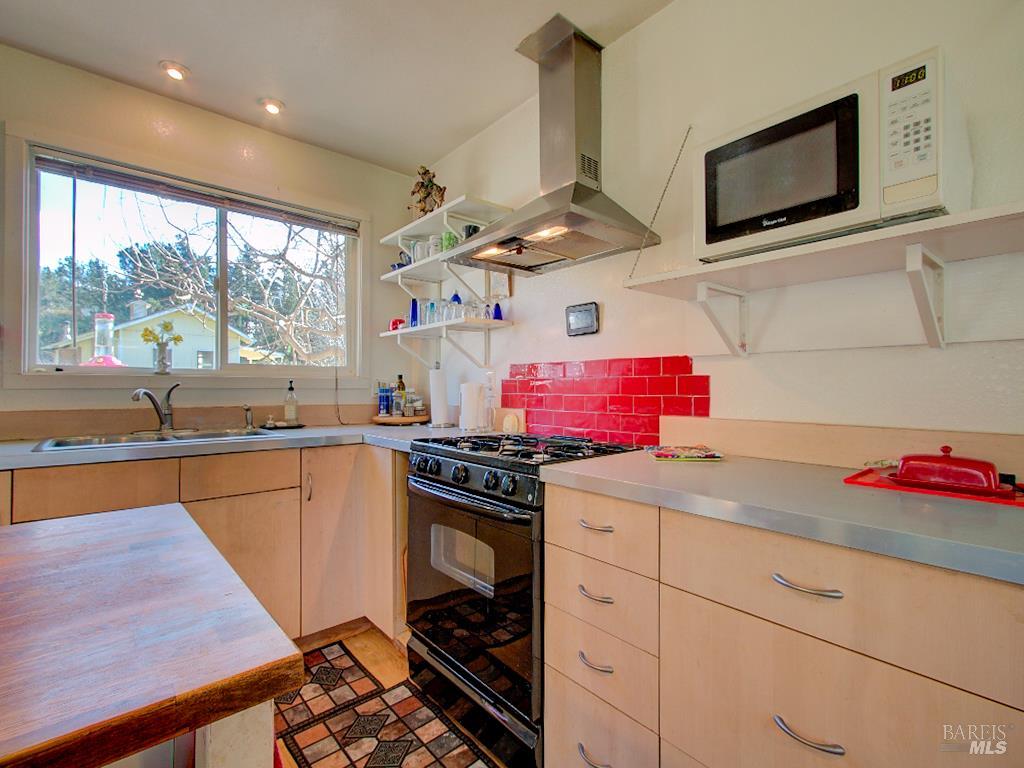 14100 Prairie Way Mendocino CA 95460