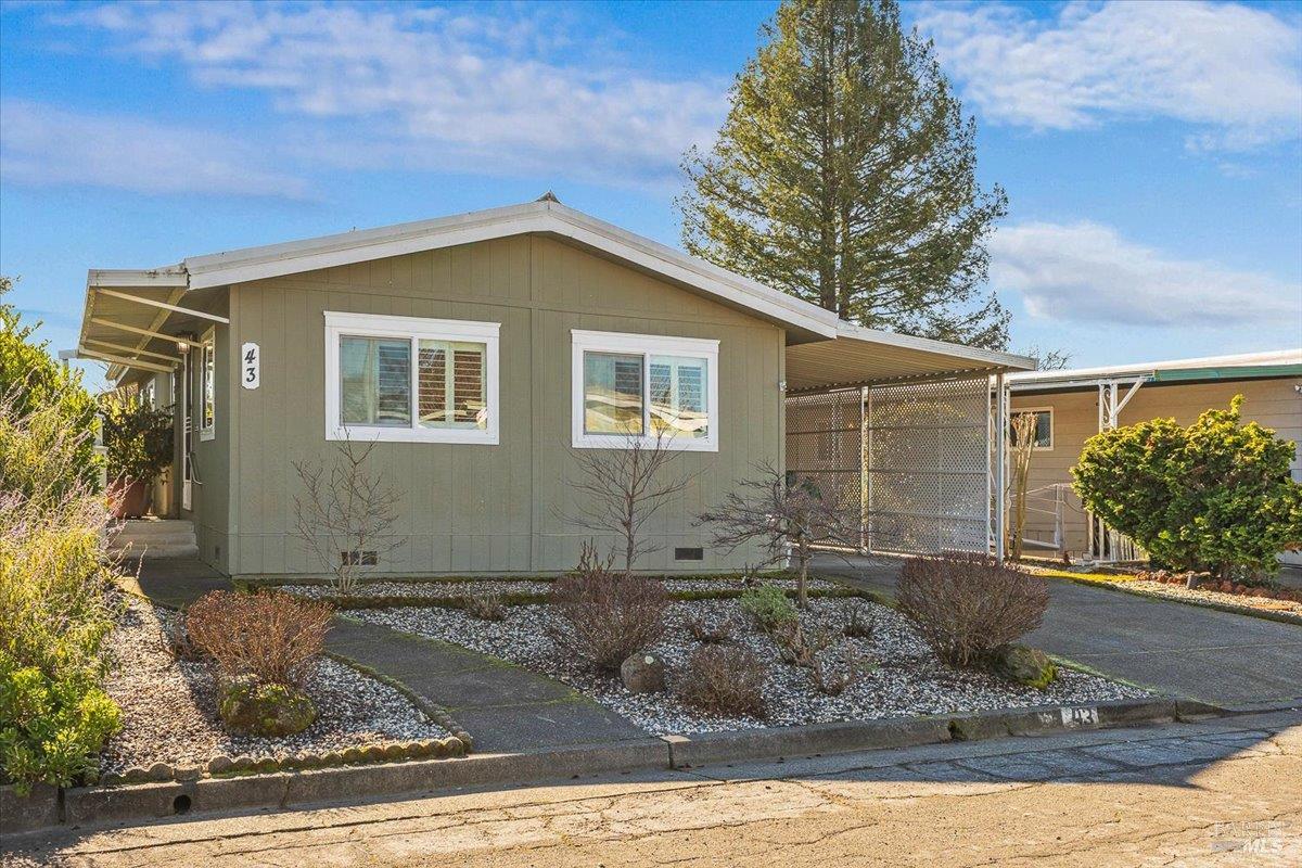 43 Westgate Circle Santa Rosa CA 95401