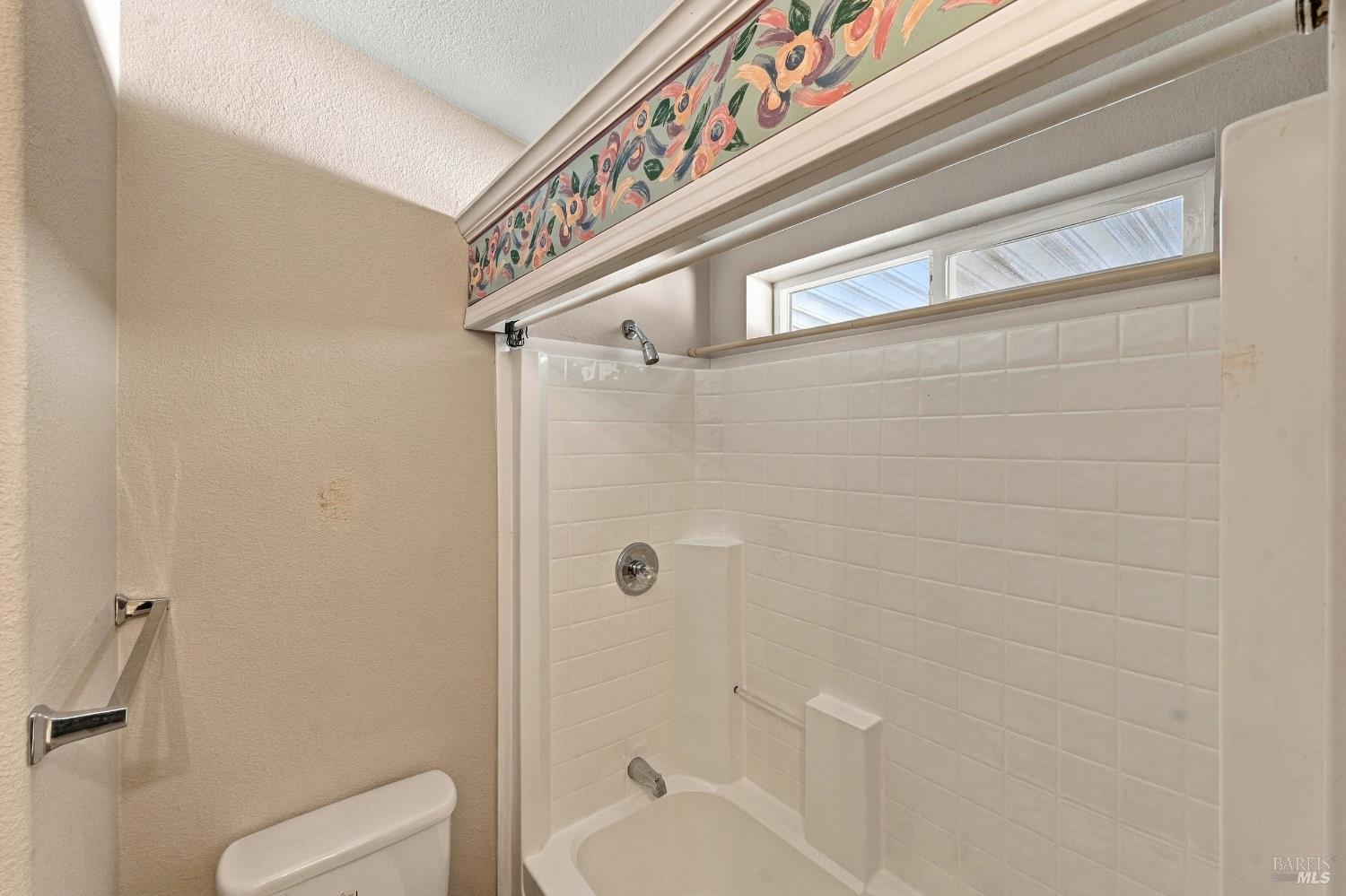 82 Hacienda Drive Napa CA 94558